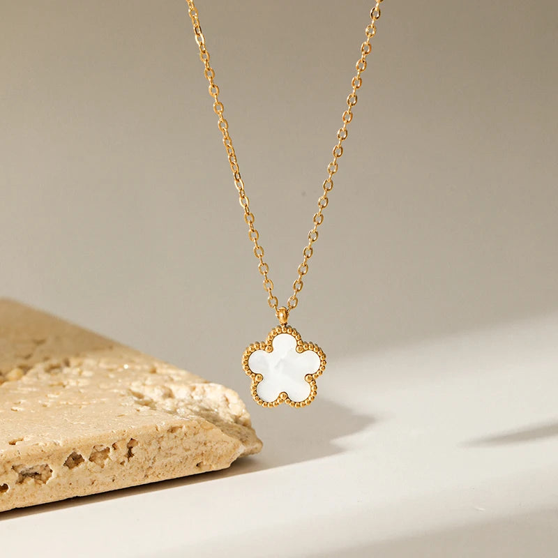 316L Stainless Steel Black Five Leaf Clover Pendant Necklace for Women Fashion New Party Gift Neck Chain Jewelry Collar
