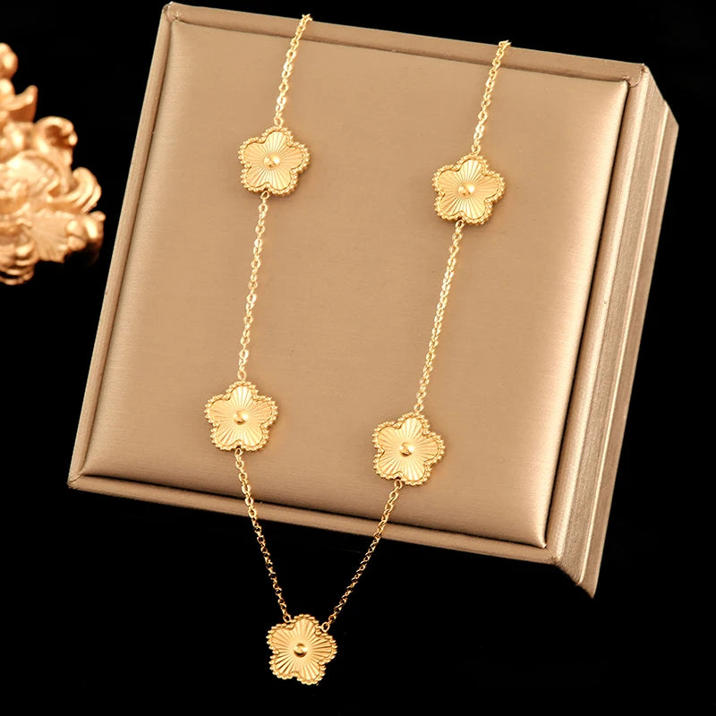 316L Stainless Steel Black Five Leaf Clover Pendant Necklace for Women Fashion New Party Gift Neck Chain Jewelry Collar